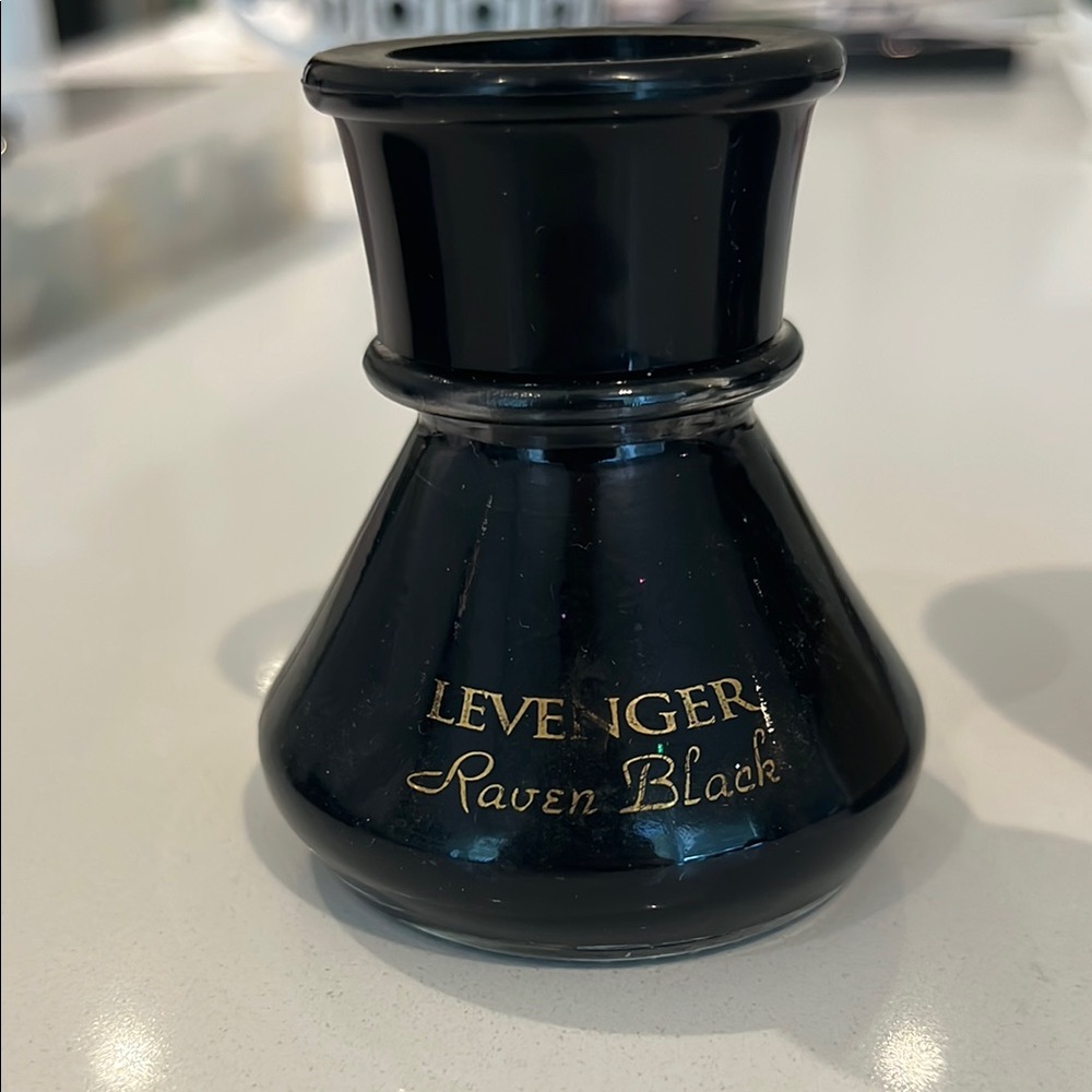 Levenger Raven Black Inkwell, Writing Ink